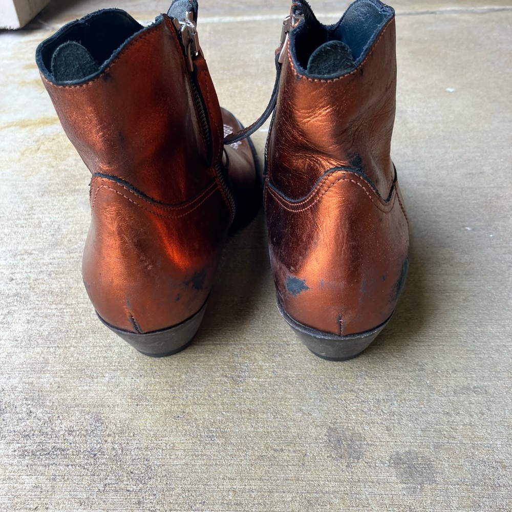 Golden Goose Young Leather Zip Cowboy Ankle Boots, Metallic Bronze, US 8/38 EU - Picture 4 of 9
